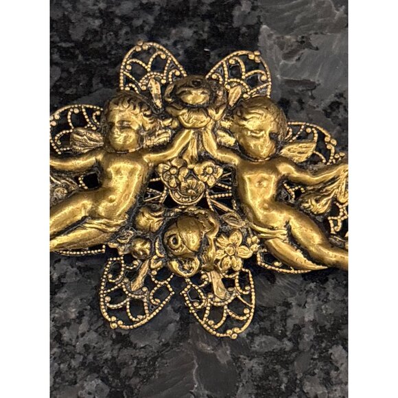 Vintage Gold Tone Cherub Brooch Pin. With Filigree Floral Art Noveau Angels - Picture 4 of 12